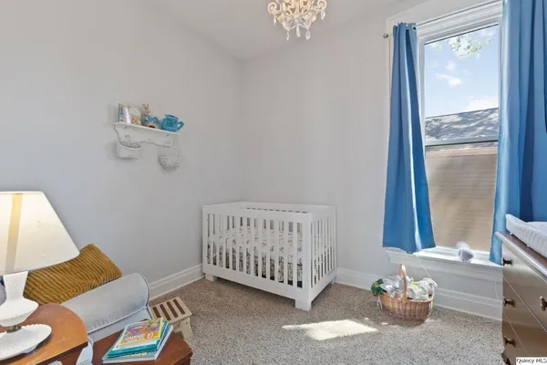 $249,900 | 2009 Hampshire Street, Quincy, IL 62301