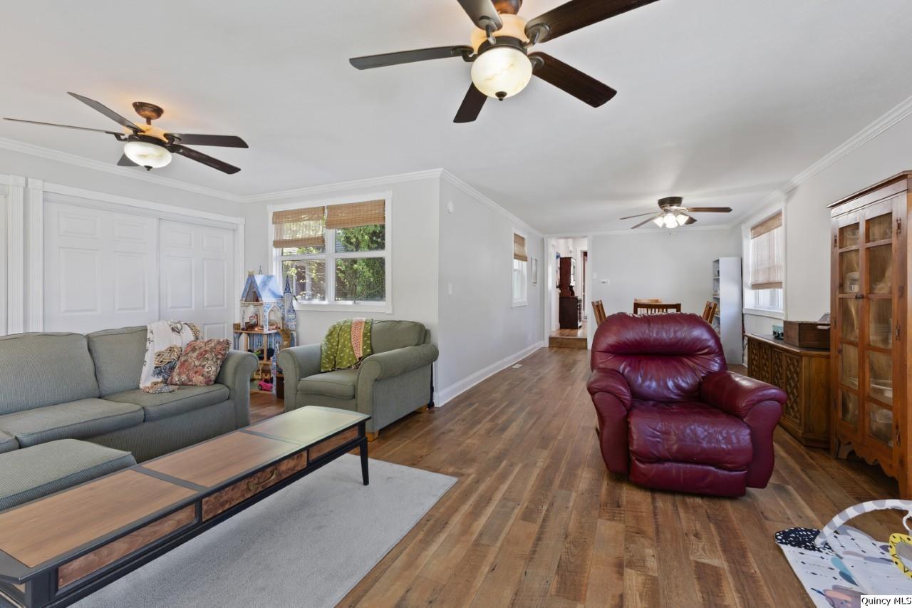2009 Hampshire Street Quincy, IL 62301 - Photo 7 of 35