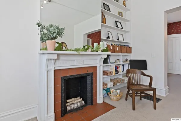 $249,900 | 2009 Hampshire Street, Quincy, IL 62301