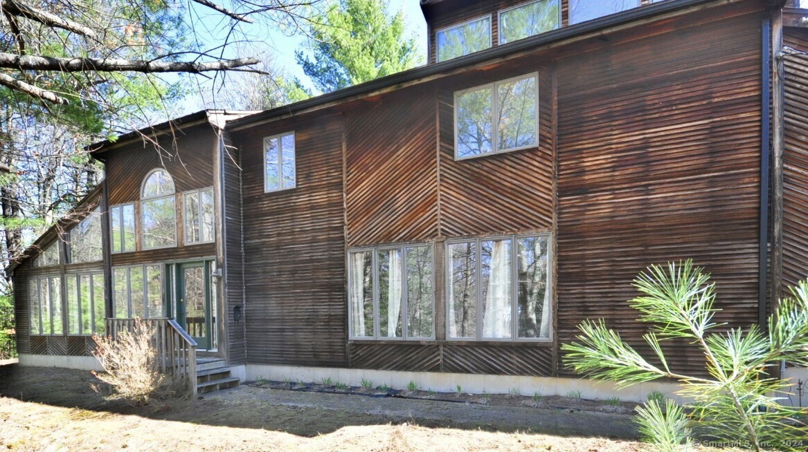 Put your personal stamp on this rustic modern home and reap the rewards!