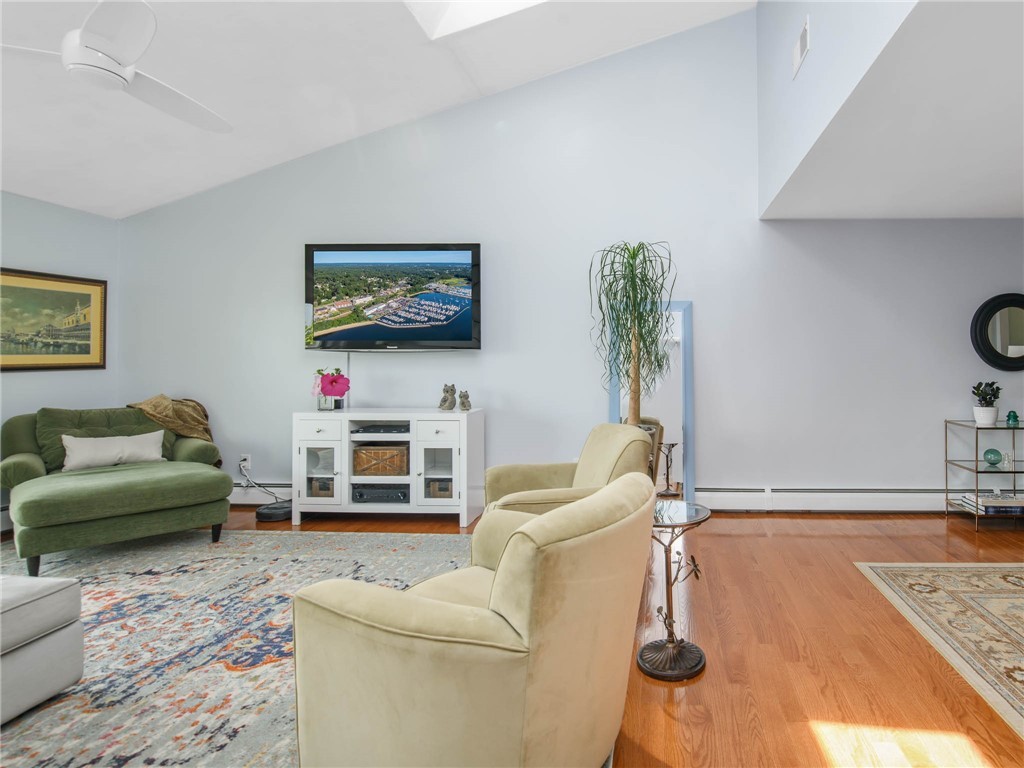 4042 Post Road, Unit 7 Warwick, RI 02886 - Photo 4 of 31 Living area