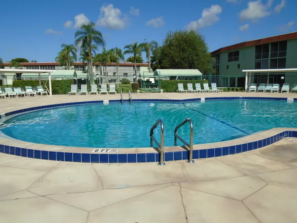 $85,000 | 3300 Springdale Boulevard, Unit 316, Palm Springs, FL 33461