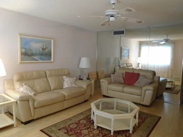 $85,000 | 3300 Springdale Boulevard, Unit 316, Palm Springs, FL 33461