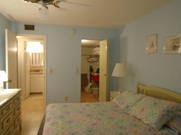 $85,000 | 3300 Springdale Boulevard, Unit 316, Palm Springs, FL 33461