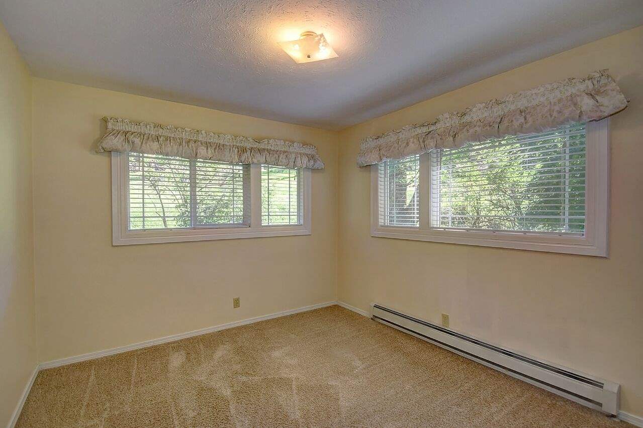 18110 North Meadowbrook Road Colbert, WA 99005 - Photo 12 of 20