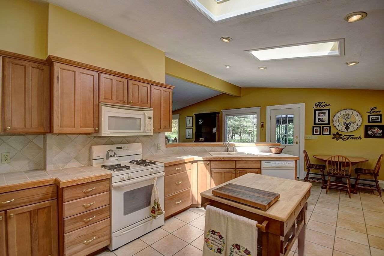 18110 North Meadowbrook Road Colbert, WA 99005 - Photo 6 of 20