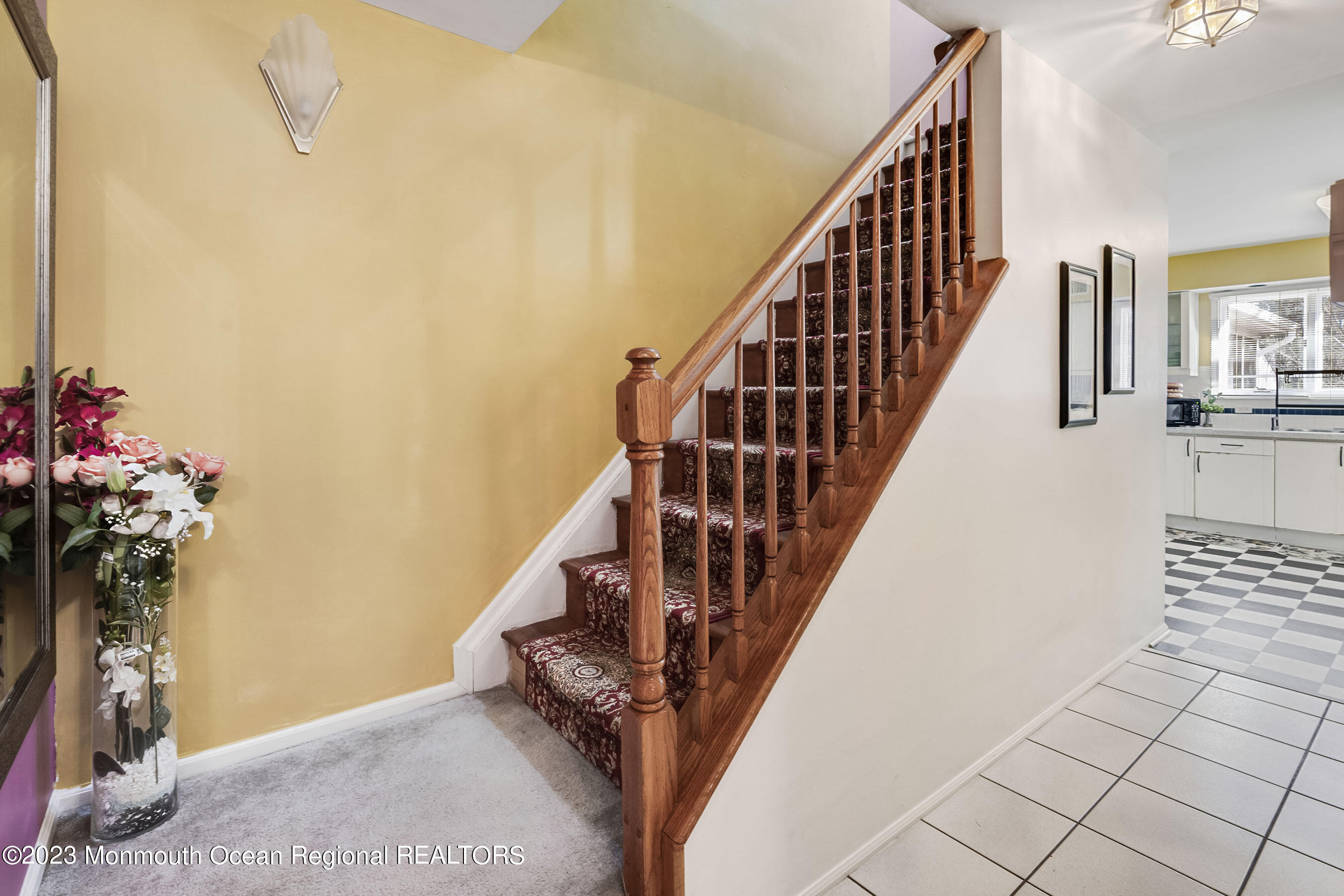 643 Reed Road Jackson, NJ 08527 - Photo 15 of 35 Foyer