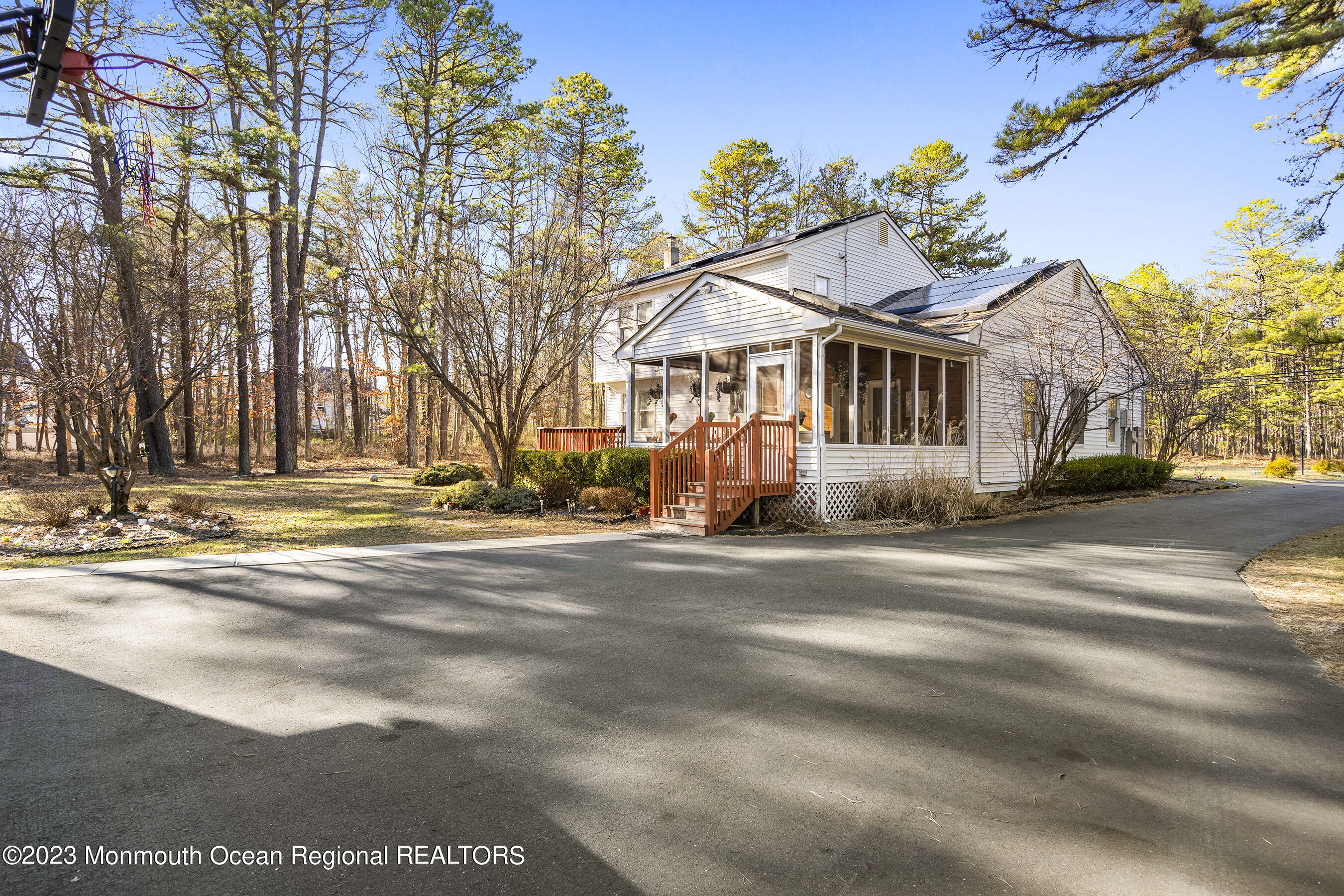643 Reed Road Jackson, NJ 08527 - Photo 8 of 35 Rear Right
