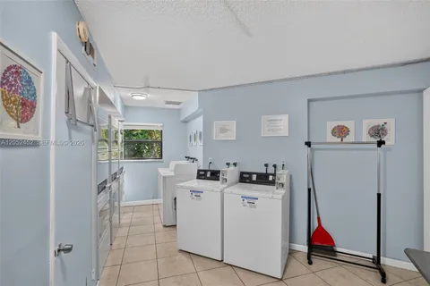 $190,000 | 1901 North Andrews Avenue, Unit 100, Wilton Manors, FL 33311