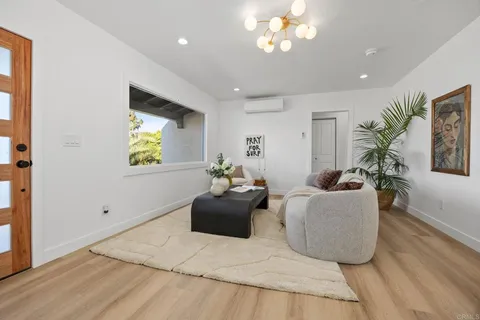 $1,675,000 | 426 South Nevada Street, Oceanside, CA 92054