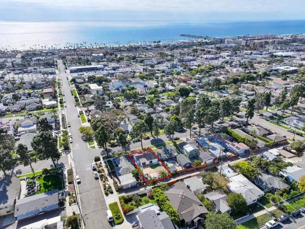 $1,675,000 | 426 South Nevada Street, Oceanside, CA 92054
