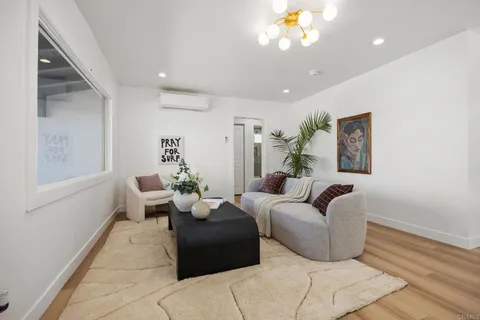 $1,675,000 | 426 South Nevada Street, Oceanside, CA 92054