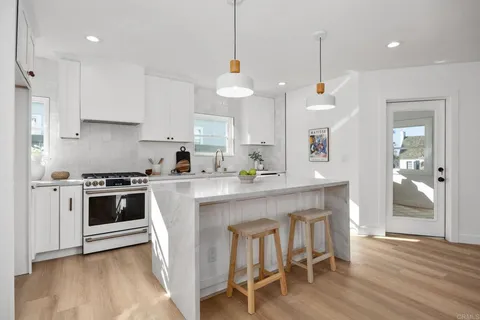 $1,675,000 | 426 South Nevada Street, Oceanside, CA 92054