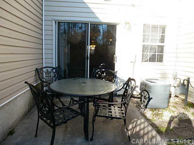8154 Rudolph Road, Unit L2303 Charlotte, NC 28216 - Photo 11 of 12
