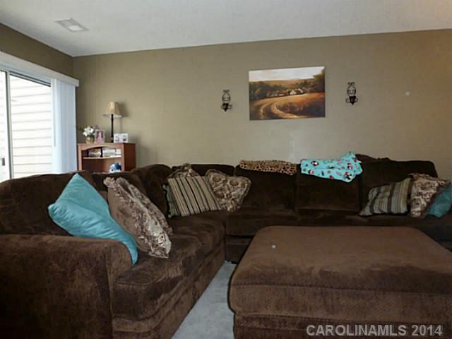 8154 Rudolph Road, Unit L2303 Charlotte, NC 28216 - Photo 3 of 12