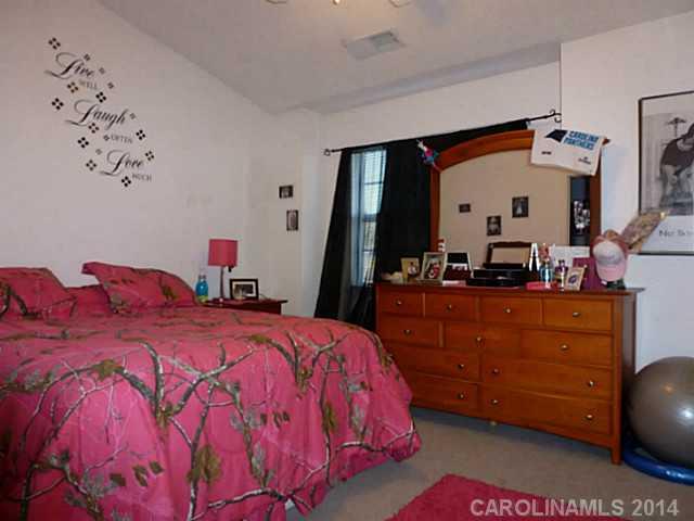 8154 Rudolph Road, Unit L2303 Charlotte, NC 28216 - Photo 8 of 12