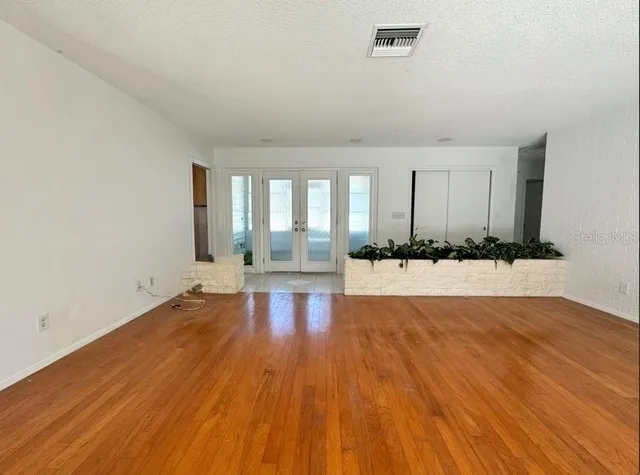 $3,995 | 2516 Roberta Street, Largo, FL 33771