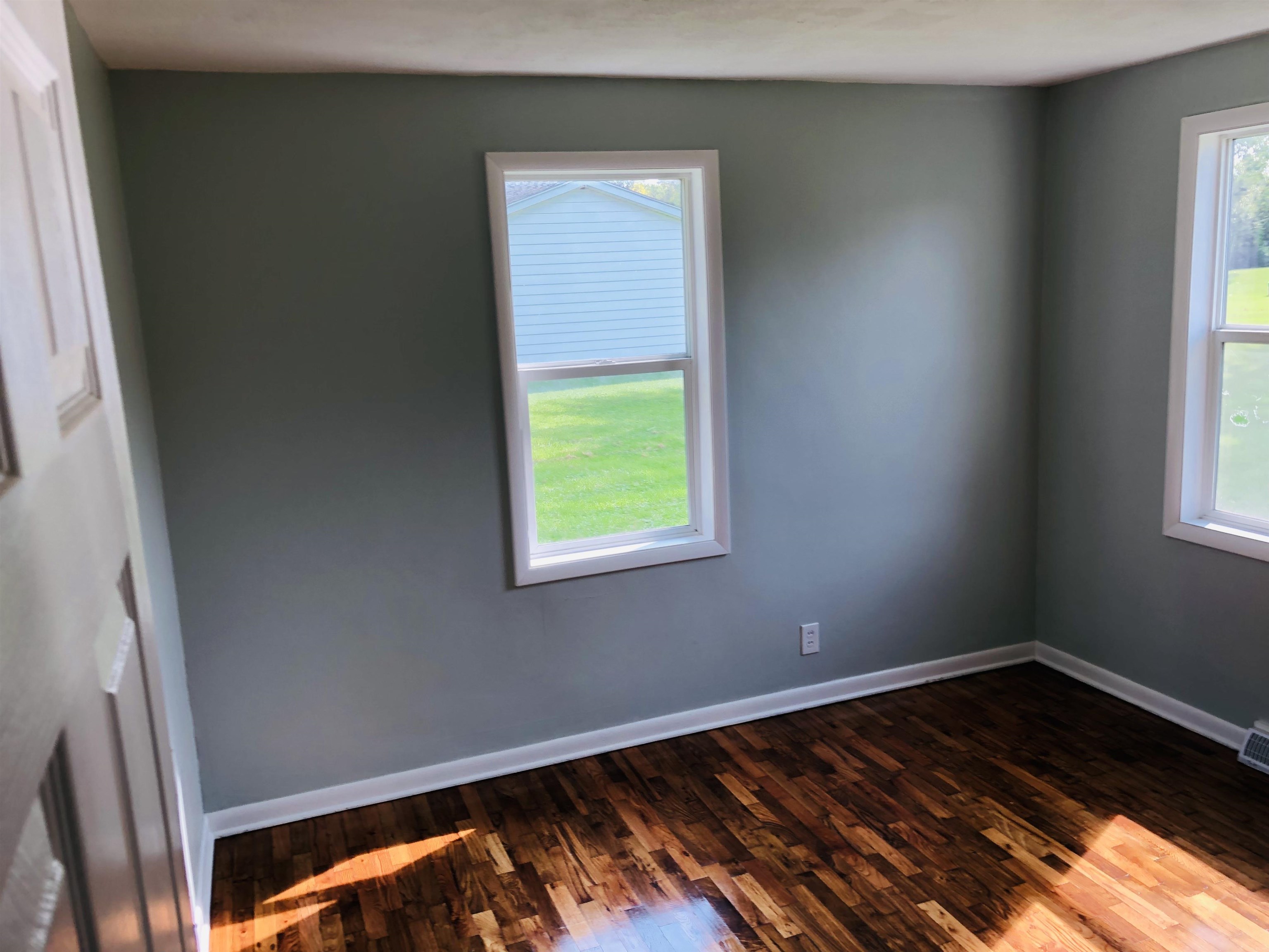 5503 West Carpenter Road Flint, MI 48504 - Photo 15 of 17 50122845-14.JPG