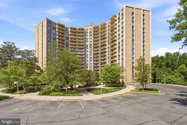 $230,000 | 9039 Sligo Creek Parkway, Unit 1210, Silver Spring, MD 20901