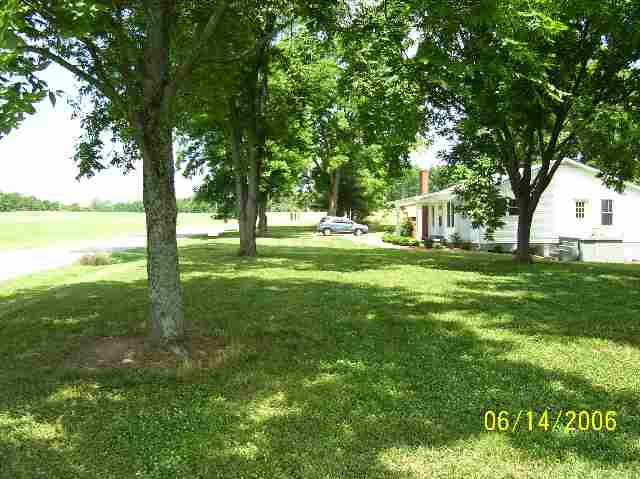 241 Phillip Lear Road Westminster, SC 29693 - Photo 3 of 9 Gallery Image 3