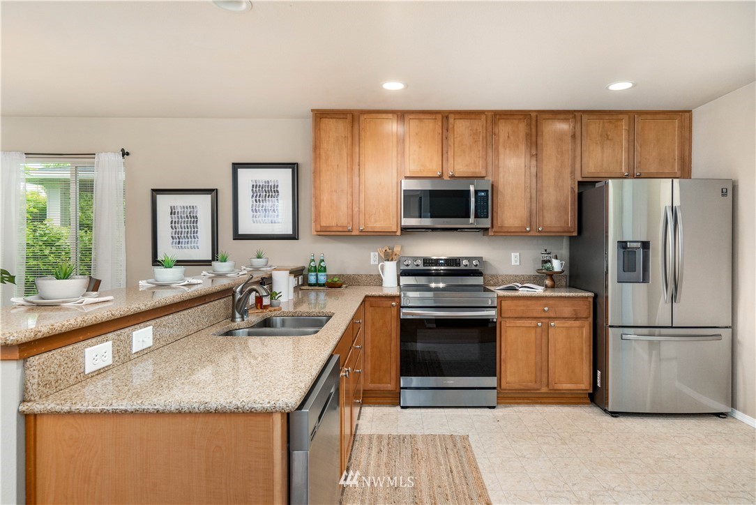 3083 Walker Road DuPont, WA 98327 - Photo 10 of 33