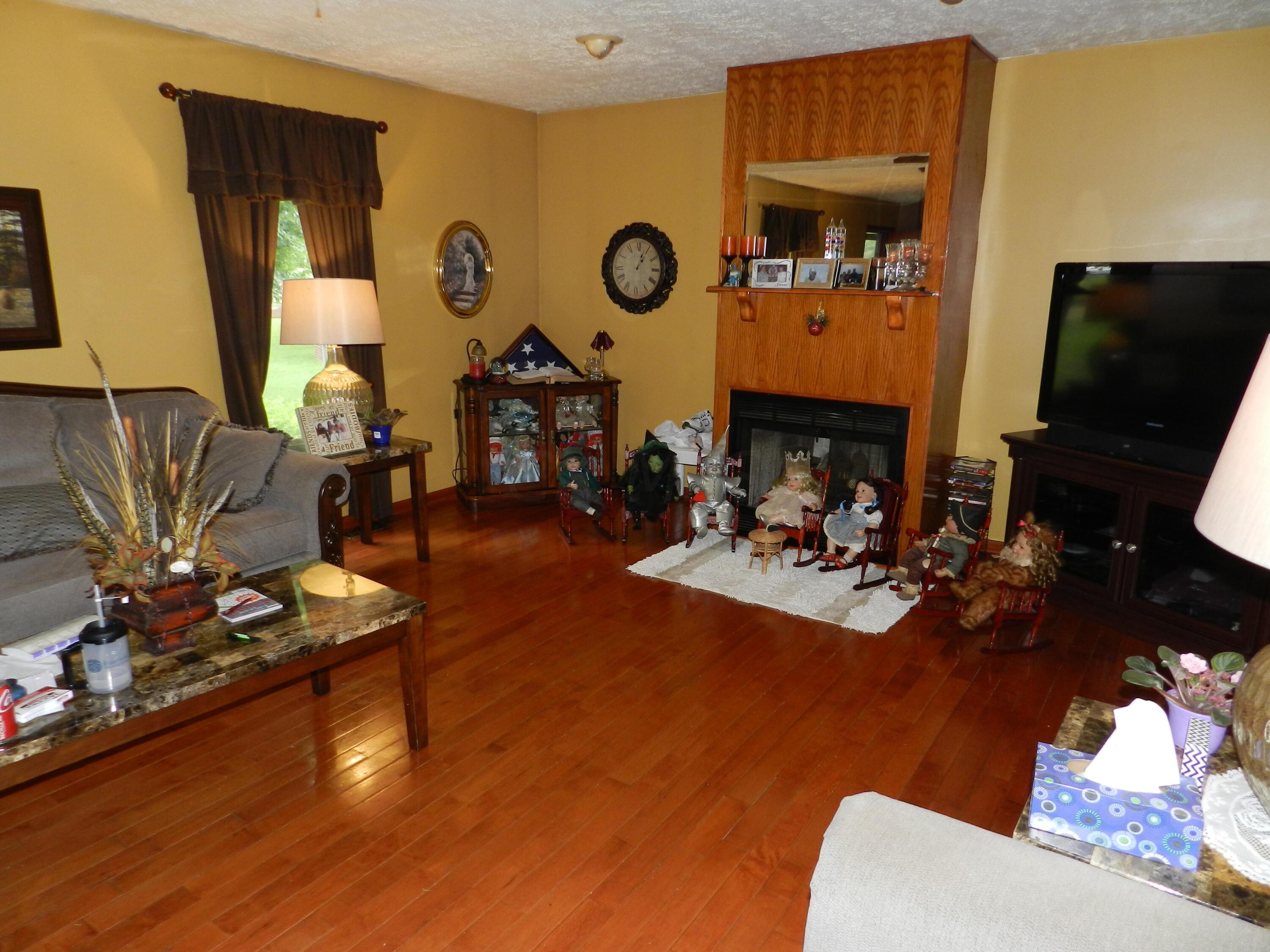 8551 Royalton Road Southwest Lancaster, OH 43130 - Photo 10 of 19 DSCN6204