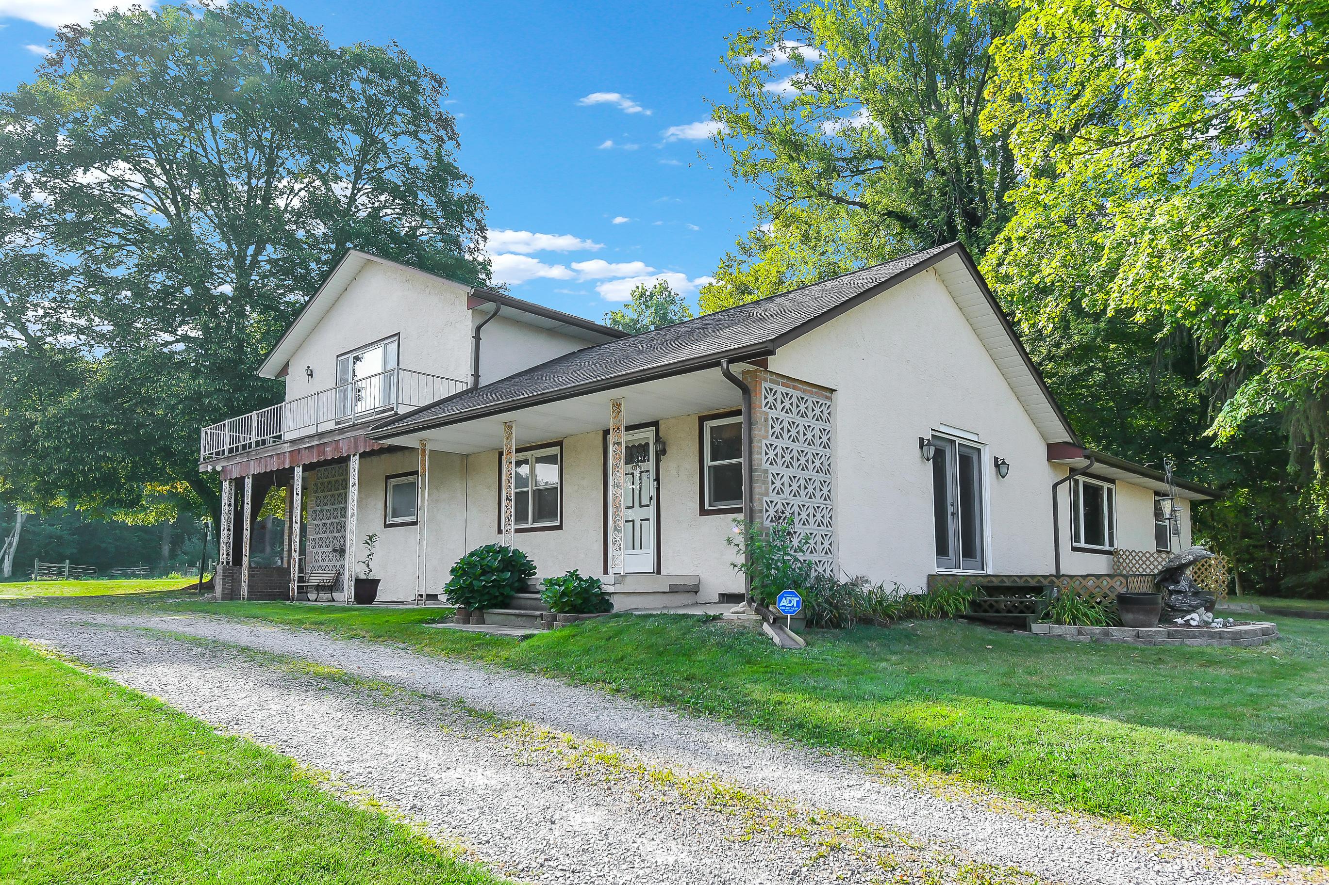 8959 Jacksontown Road Heath, OH 43056 - Photo 2 of 43