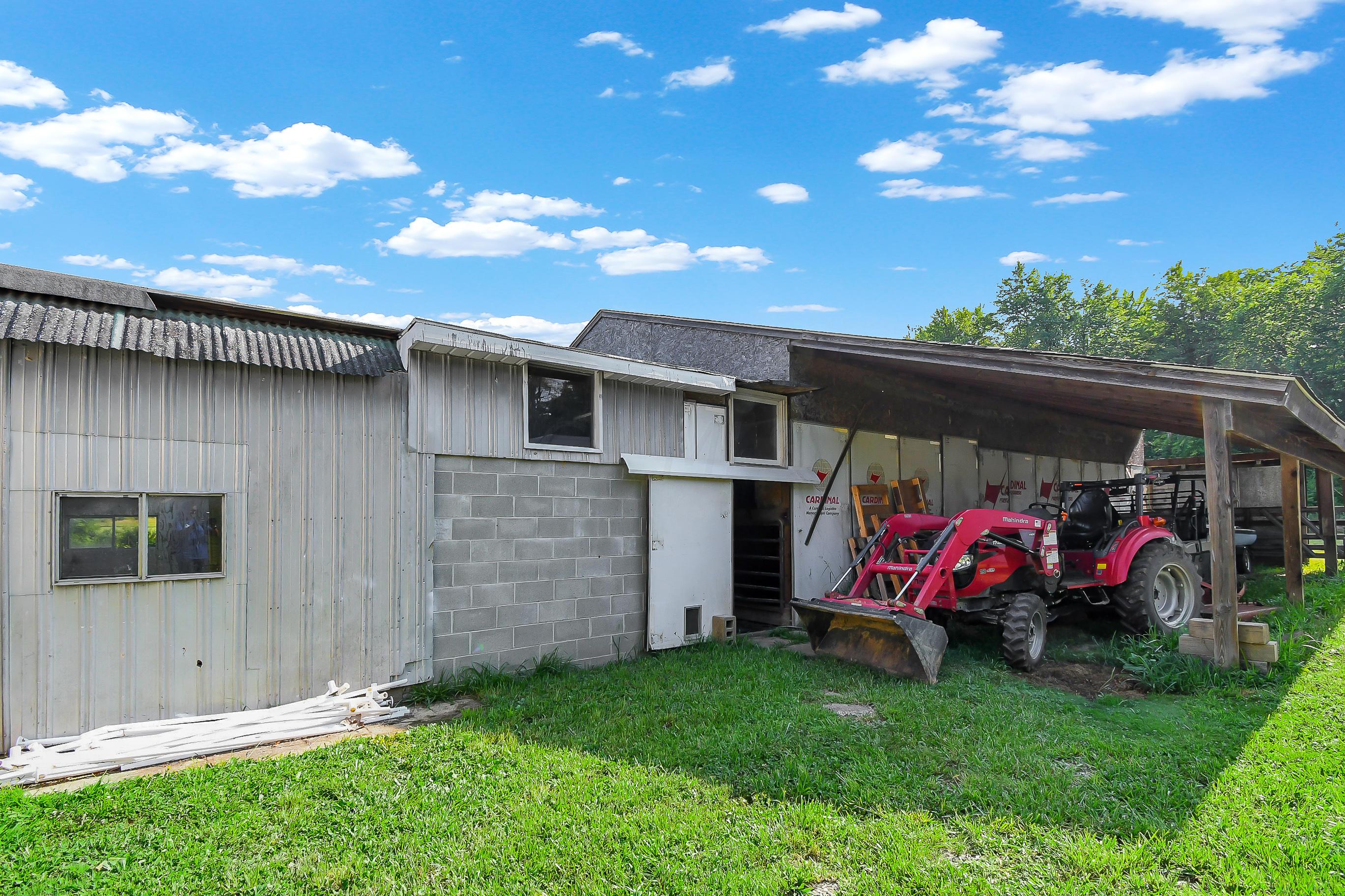 8959 Jacksontown Road Heath, OH 43056 - Photo 36 of 43
