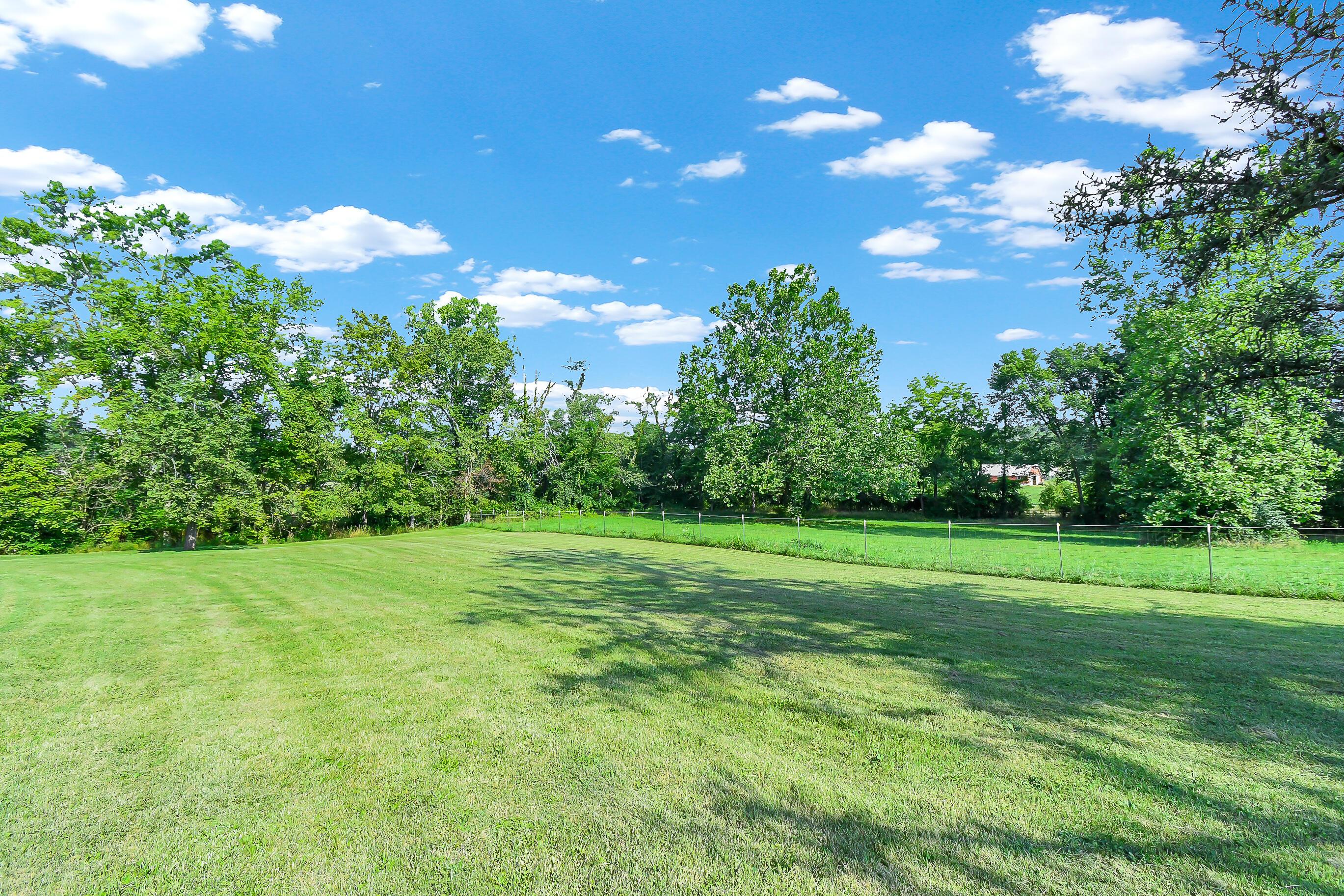 8959 Jacksontown Road Heath, OH 43056 - Photo 39 of 43