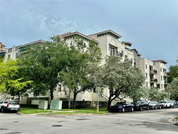 $4,200 | 1650 Galiano Street, Unit 307, Coral Gables, FL 33134