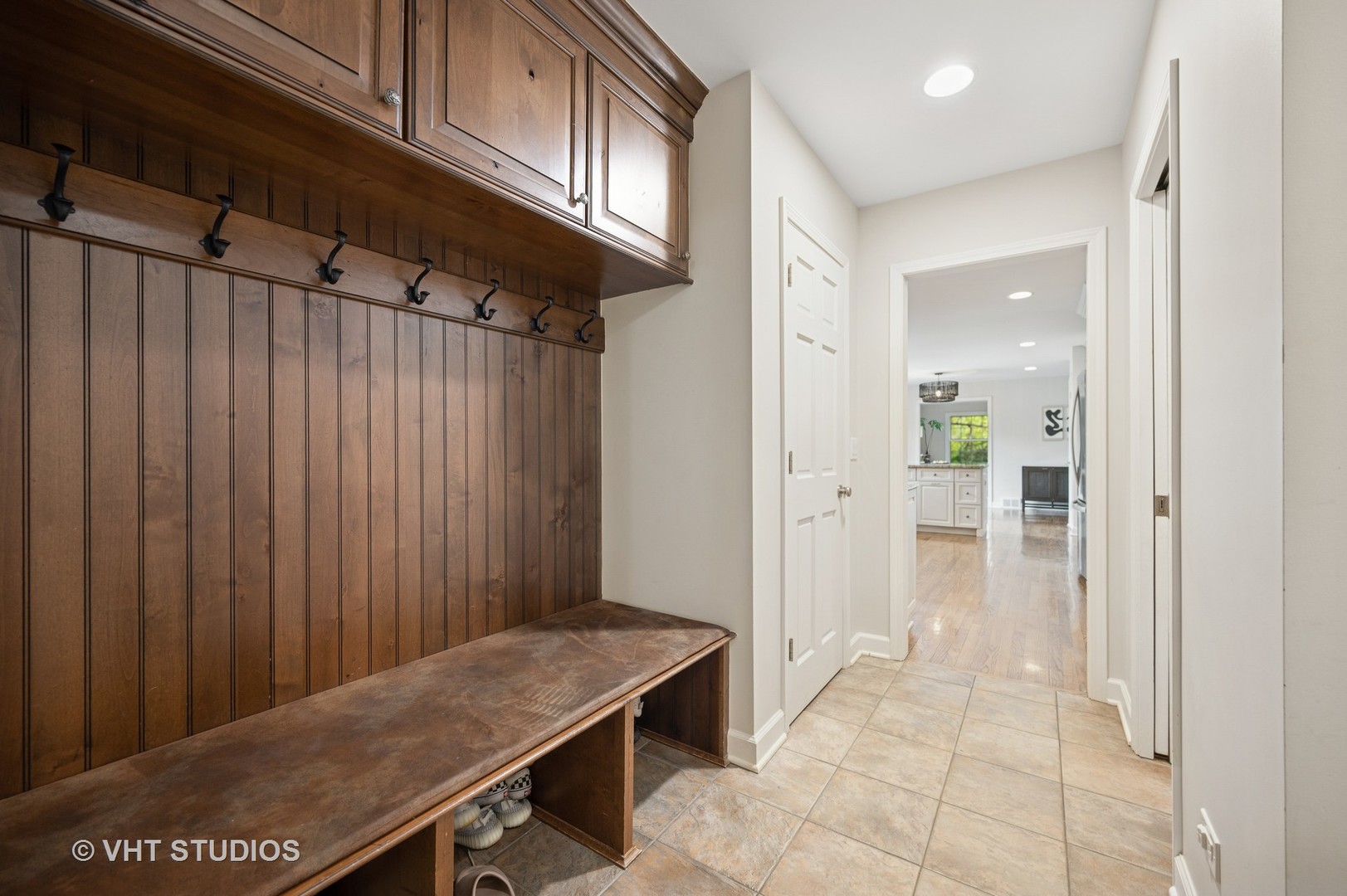 535 Shannon Road Deerfield, IL 60015 - Photo 14 of 52 Gallery Image 14