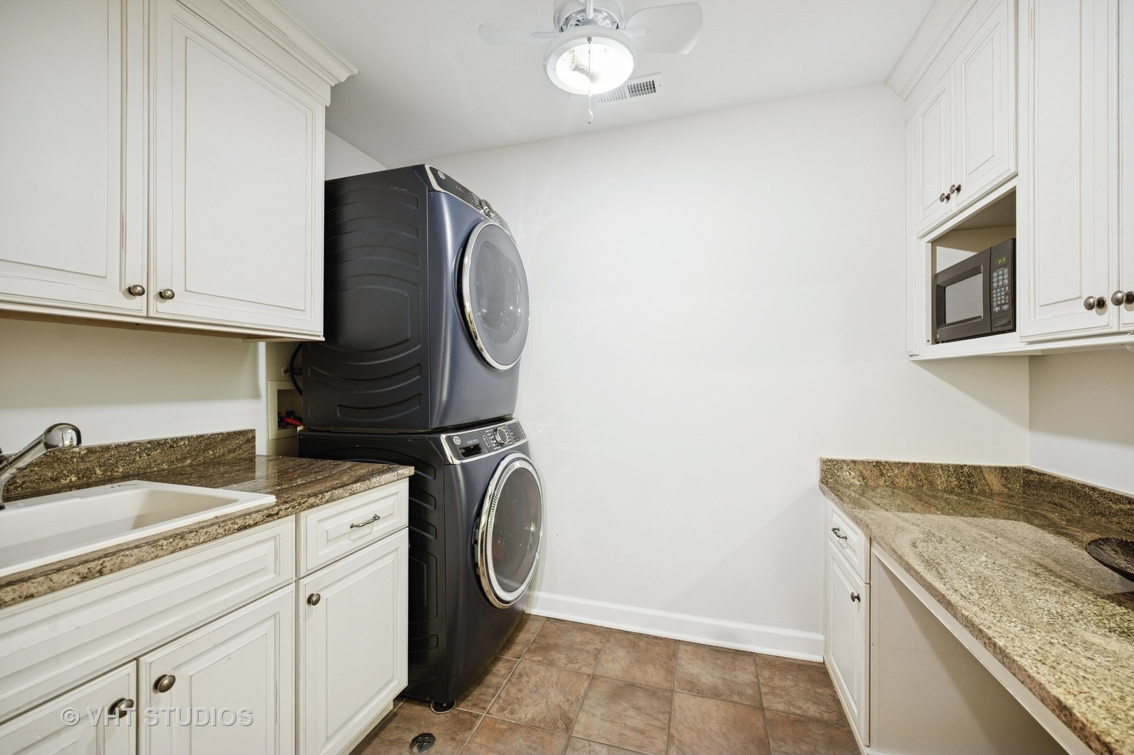 535 Shannon Road Deerfield, IL 60015 - Photo 15 of 52 Gallery Image 15