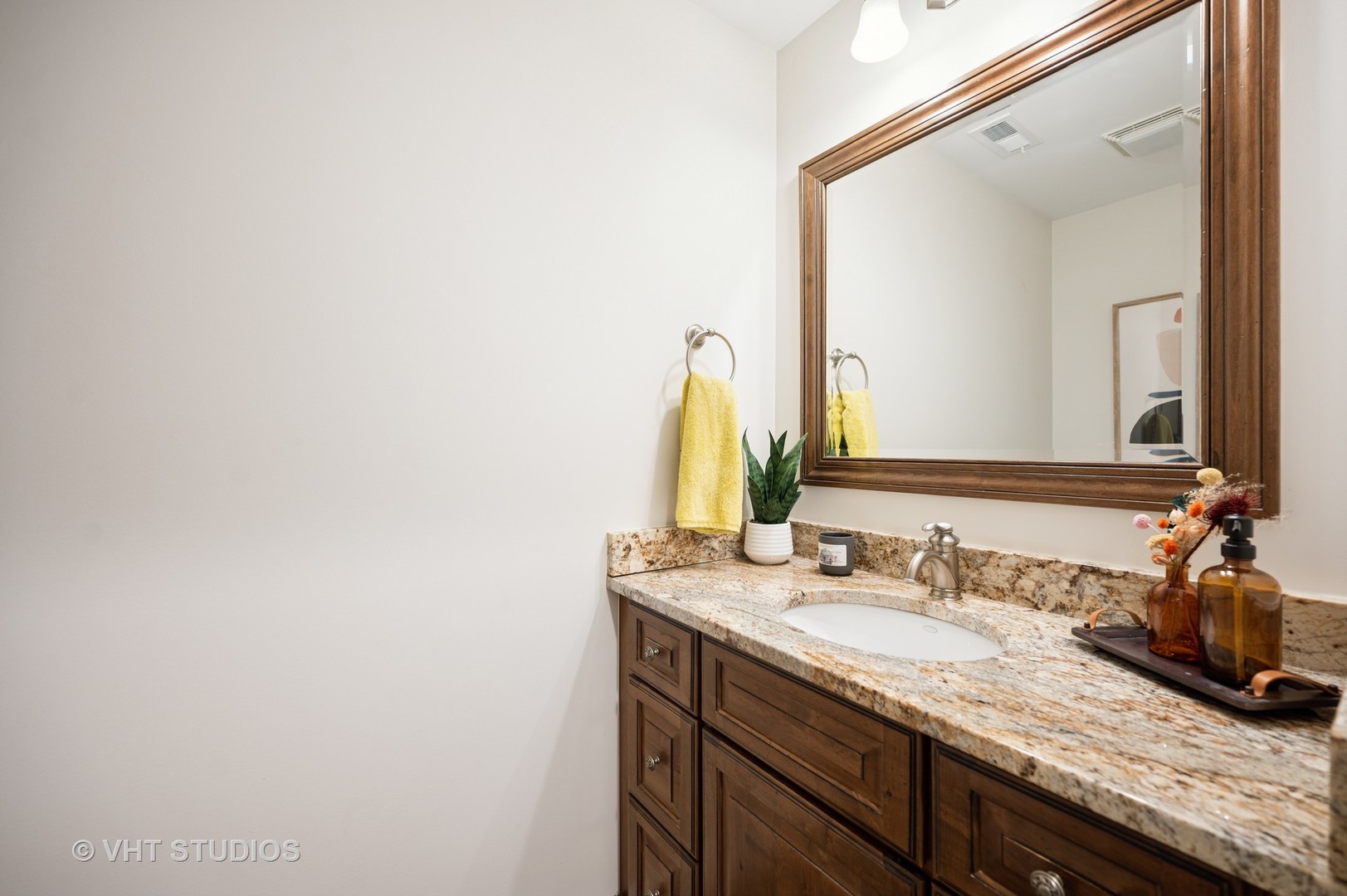 535 Shannon Road Deerfield, IL 60015 - Photo 16 of 52 Gallery Image 16