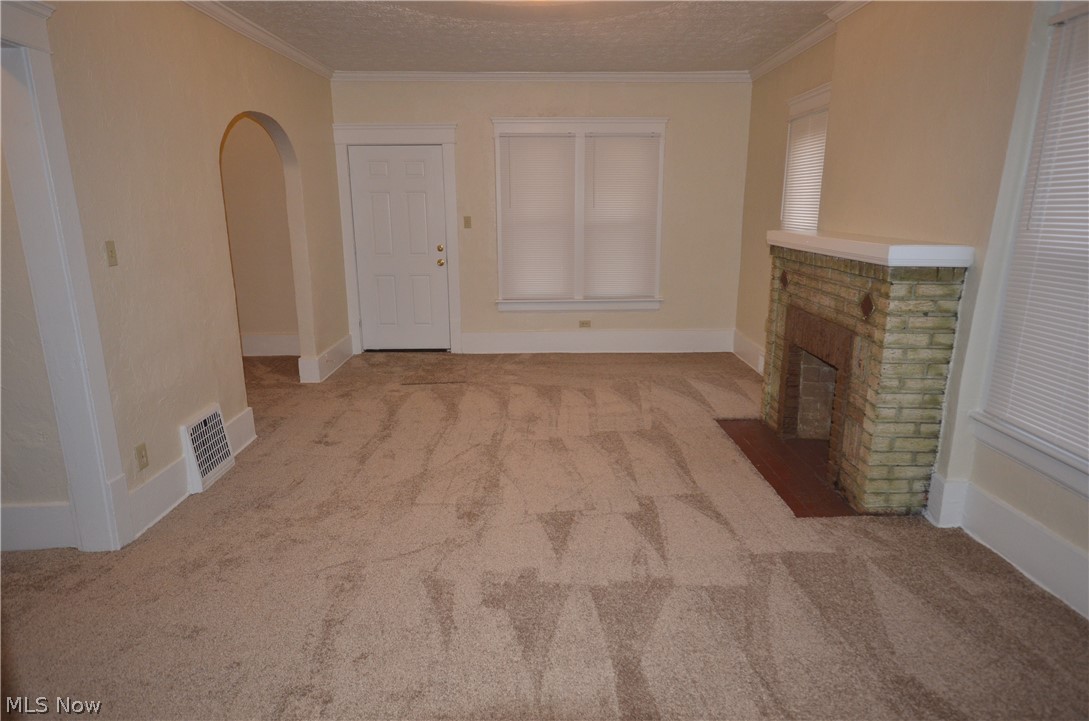 723 Copley Road Akron, OH 44320 - Photo 9 of 34 Living room