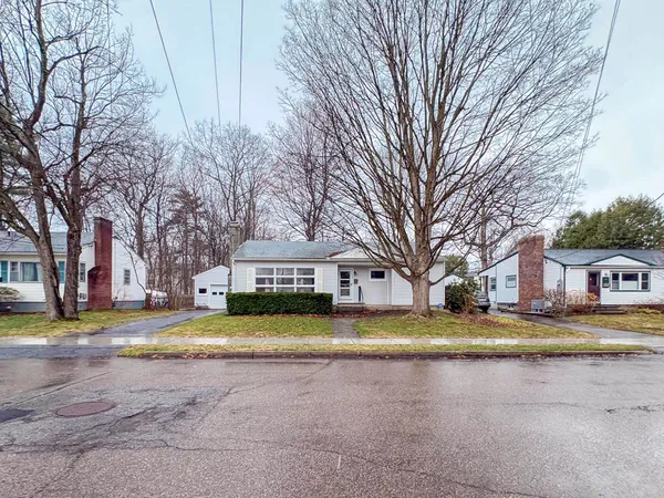$3,250 | 38 Marshall Drive, Burlington, VT 05408