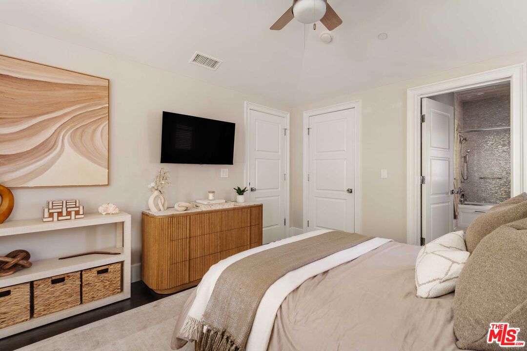 356 East Rustic Road Santa Monica, CA 90402 - Photo 27 of 31
