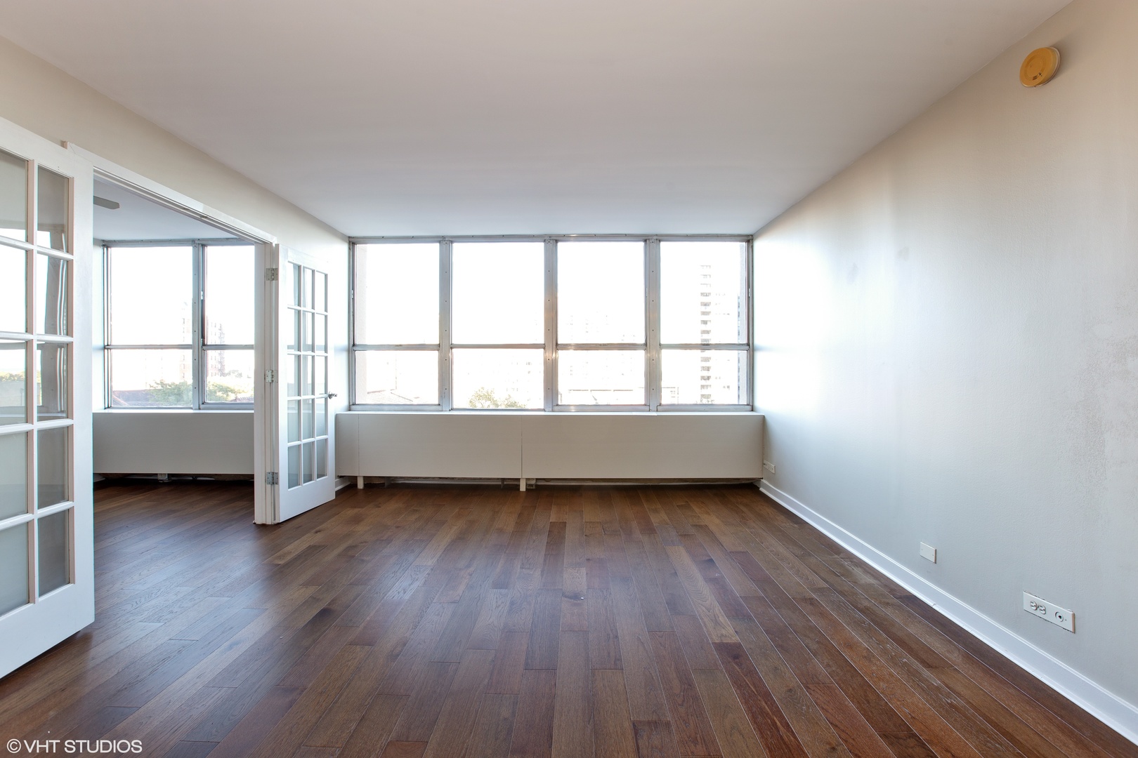 655 West Irving Park Road, Unit 704 Chicago, IL 60613 - Photo 6 of 25