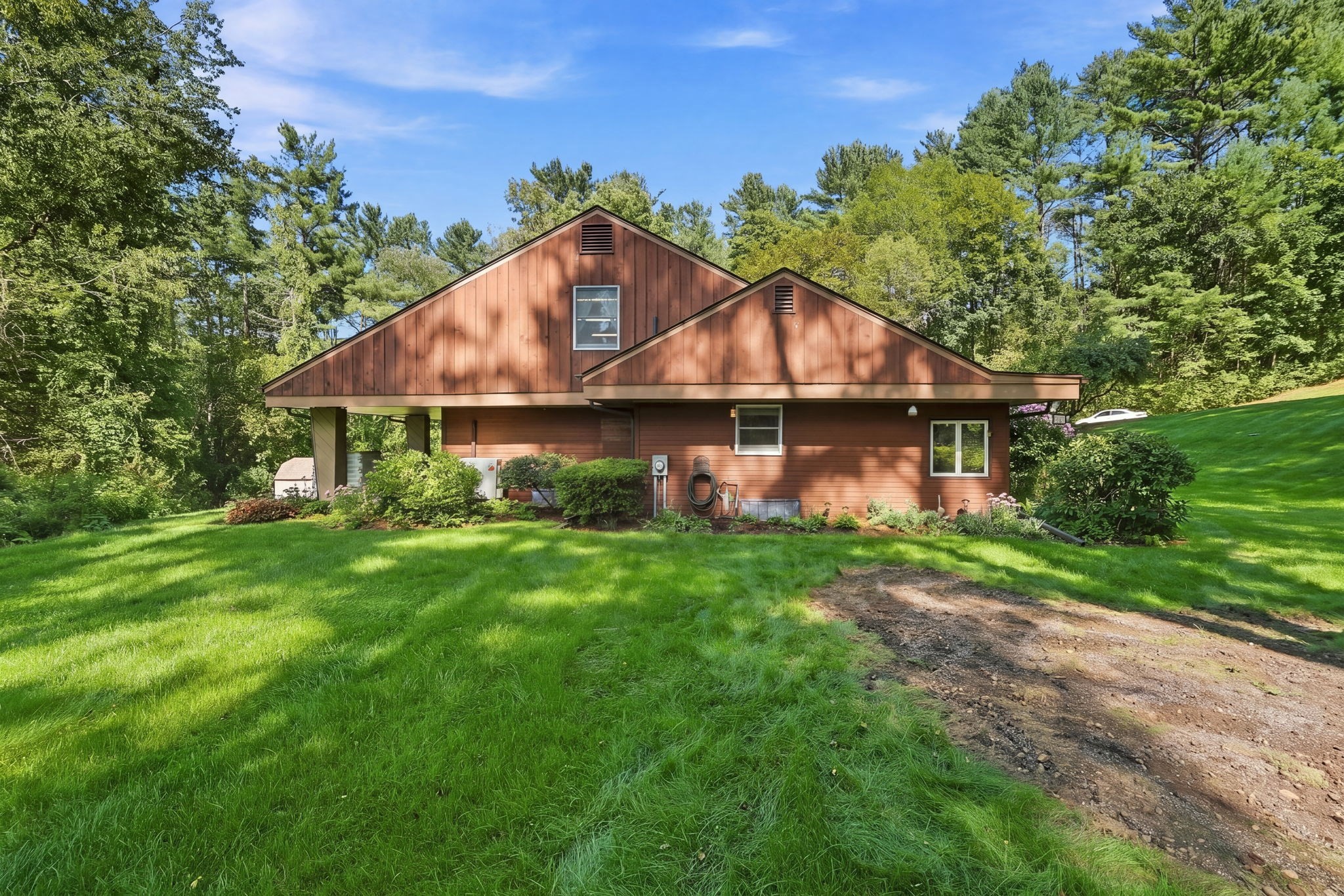 6 Ragged Hill Road Ware, MA 01082 - Photo 3 of 39 Gallery Image 3