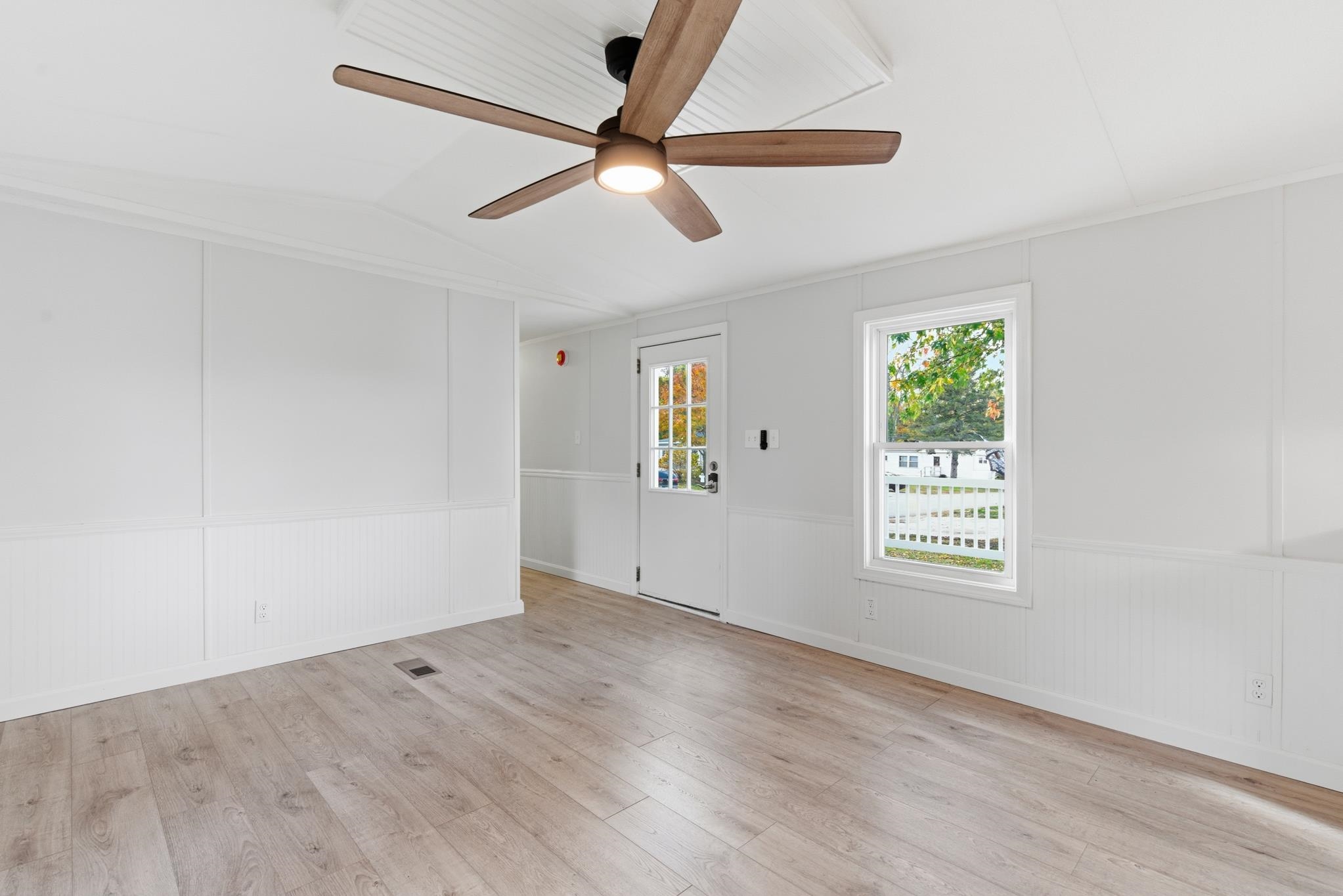 41 Longmeadow Drive Concord, NH 03301 - Photo 11 of 32