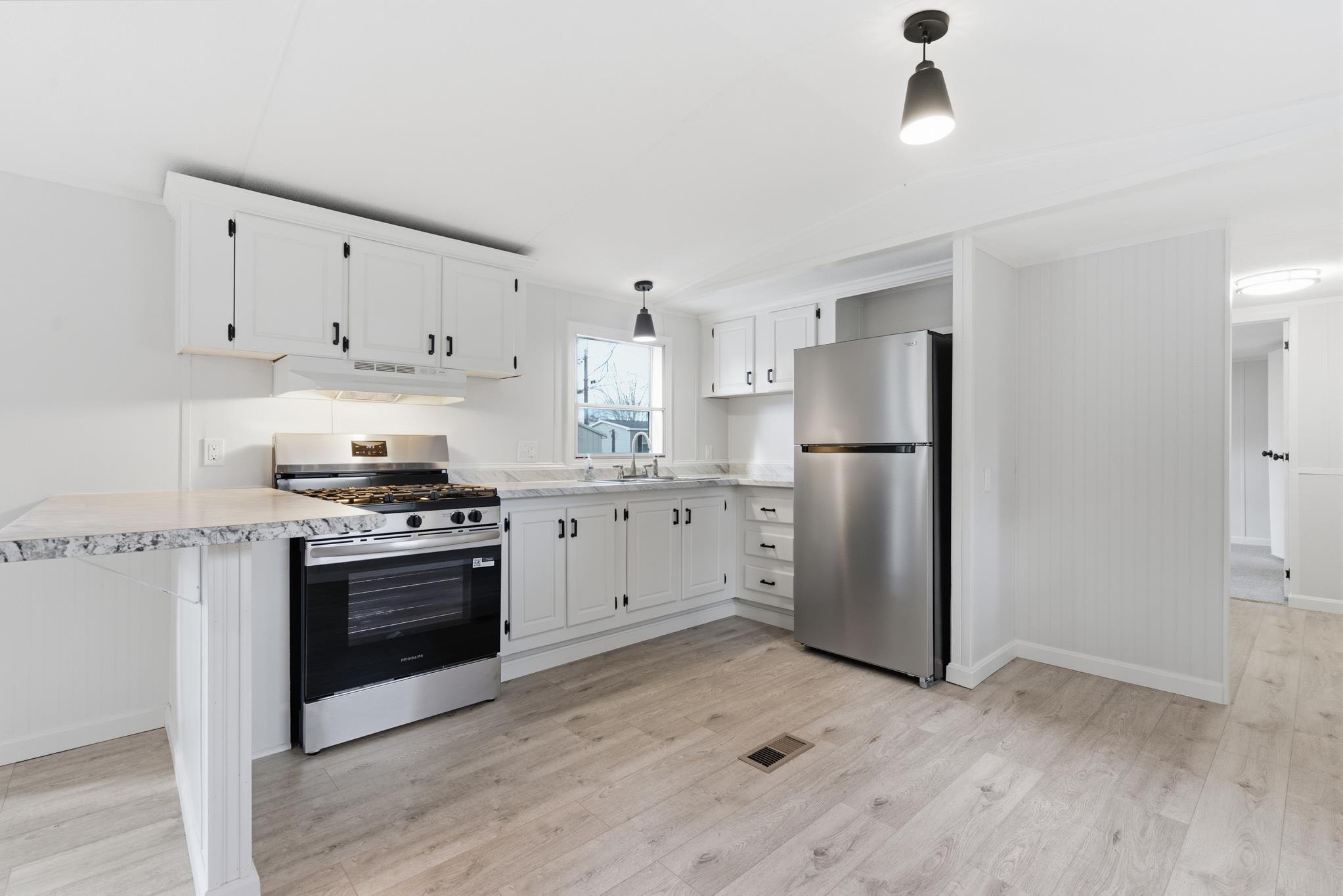 41 Longmeadow Drive Concord, NH 03301 - Photo 12 of 32