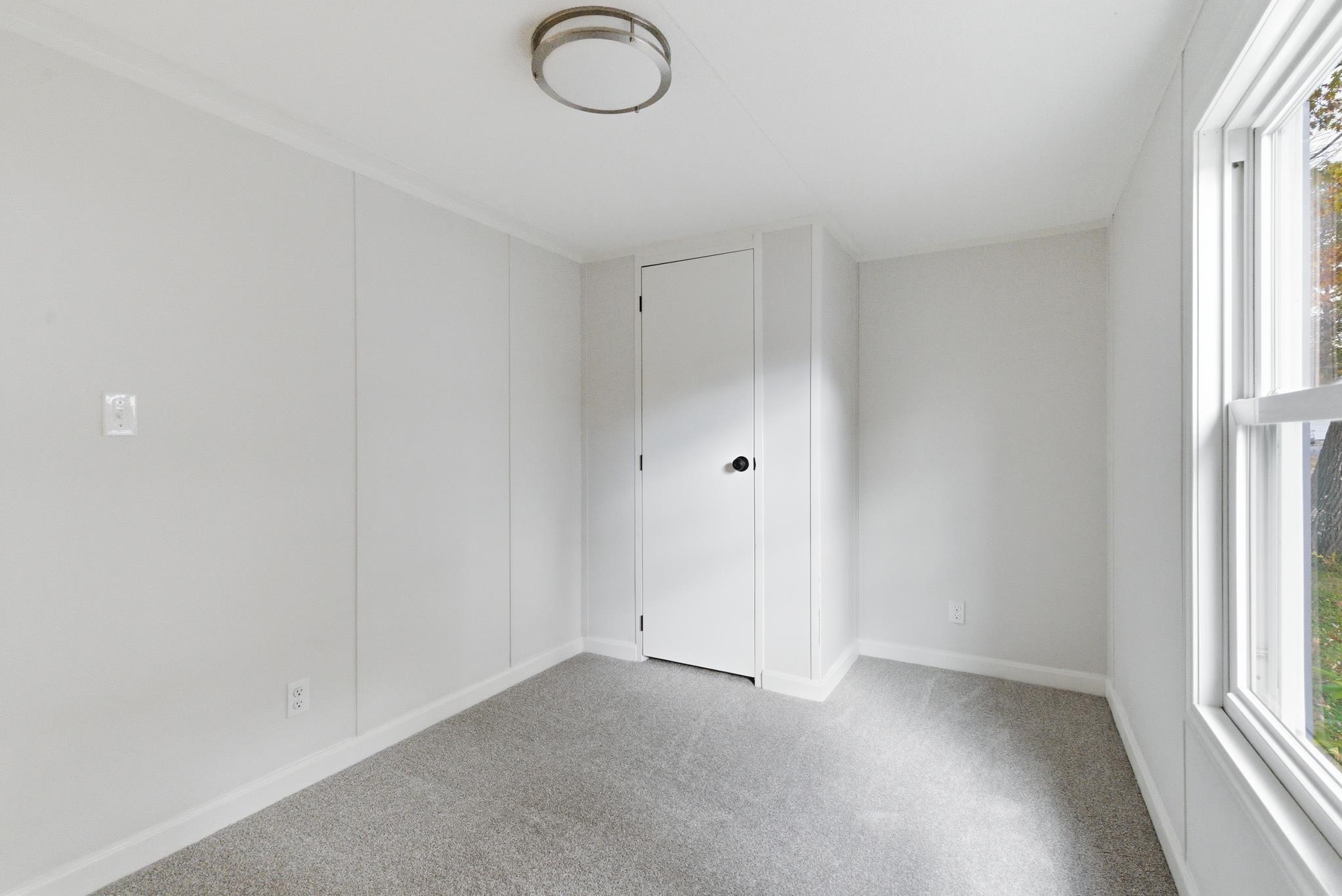 41 Longmeadow Drive Concord, NH 03301 - Photo 25 of 32