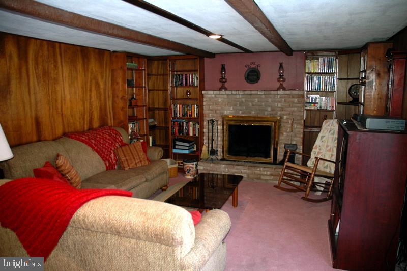 2318 Beacon Hill Road Lancaster, PA 17601 - Photo 11 of 14 Gallery Image 11