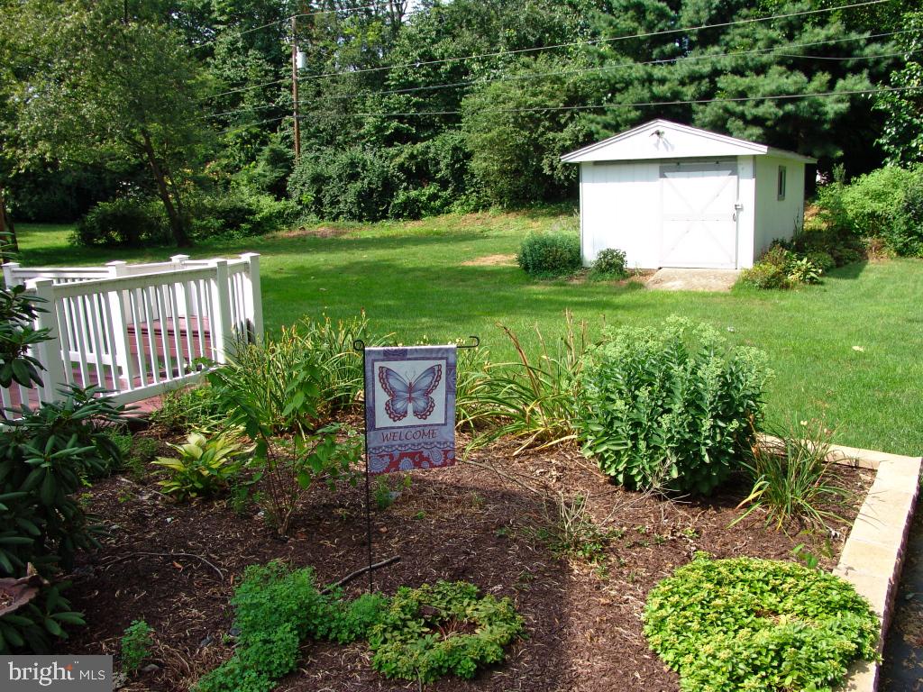 2318 Beacon Hill Road Lancaster, PA 17601 - Photo 13 of 14 Gallery Image 13