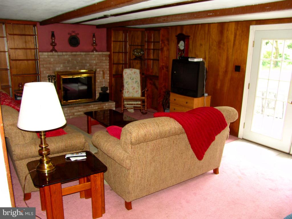 2318 Beacon Hill Road Lancaster, PA 17601 - Photo 9 of 14 Gallery Image 9