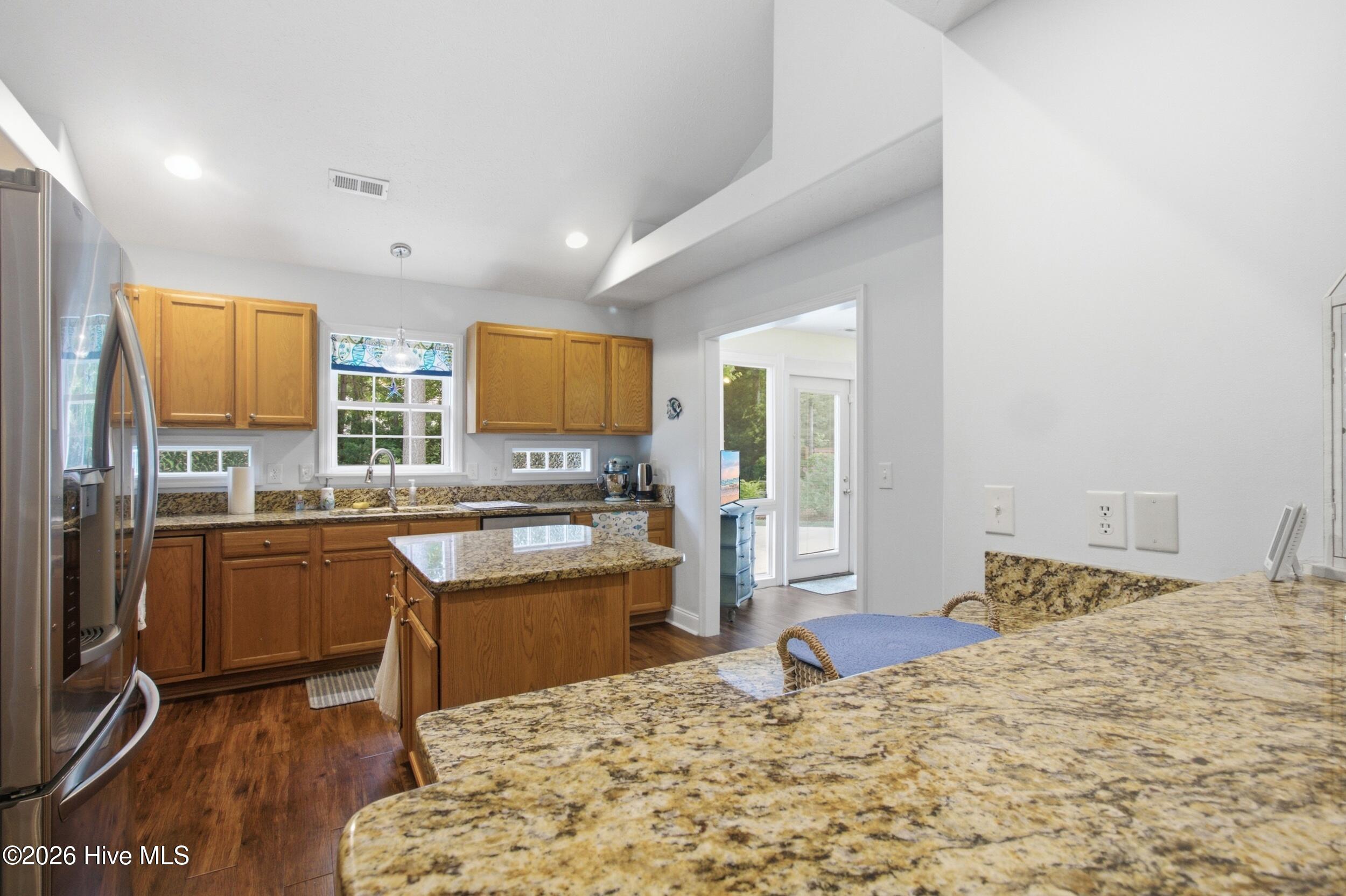 409 Neuchatel Road New Bern, NC 28562 - Photo 11 of 40