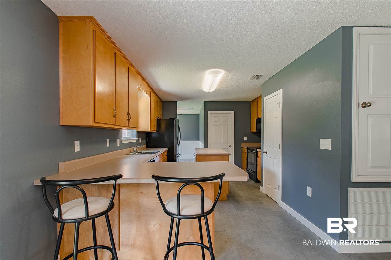 20940 Langford Road Fairhope, AL 36532 - Photo 15 of 43 Breakfast Bar