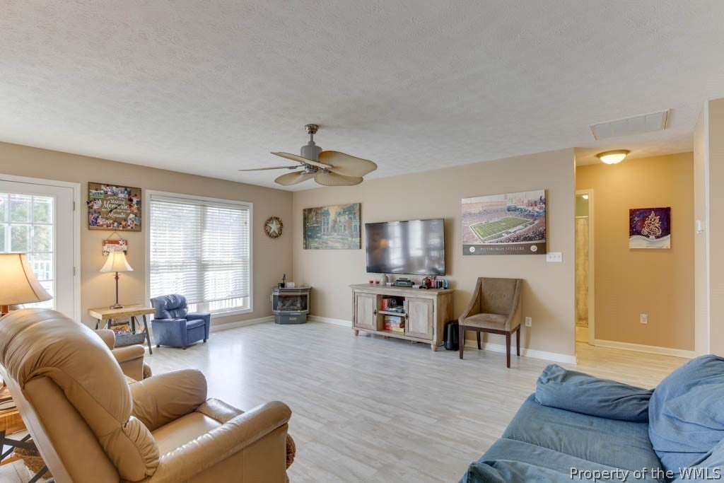 1303 Glebe Road Mathews, VA 23109 - Photo 10 of 40 Gallery Image 10