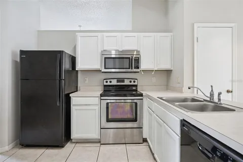 $299,900 | 8617 Cavendish Drive, Kissimmee, FL 34747