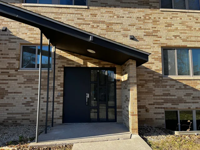 $1,350,000 | 480 8th Street, Red Wing, MN 55066