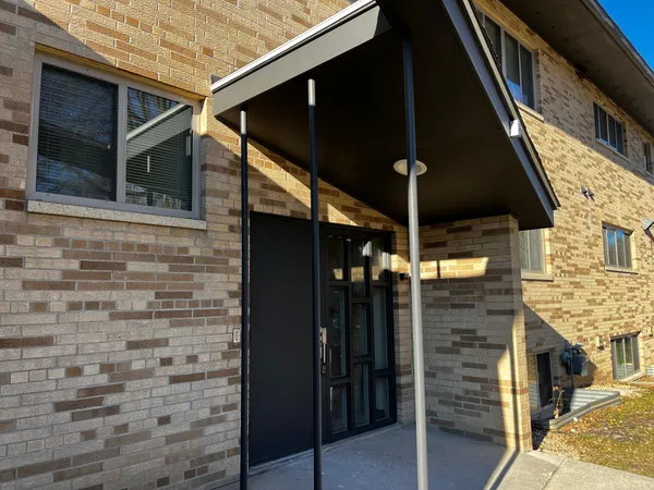 $1,350,000 | 480 8th Street, Red Wing, MN 55066